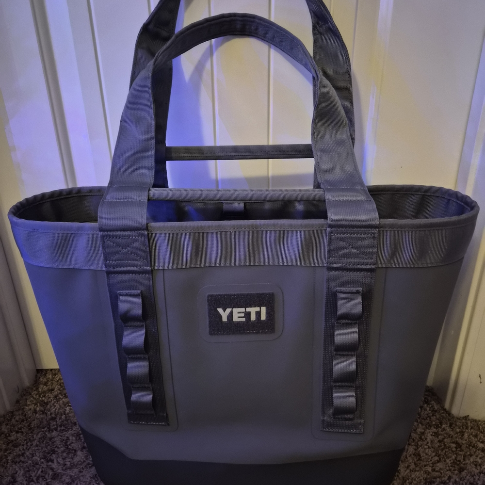 YETI Gray Tote Bag-NO POCKETS/OLD STYLE